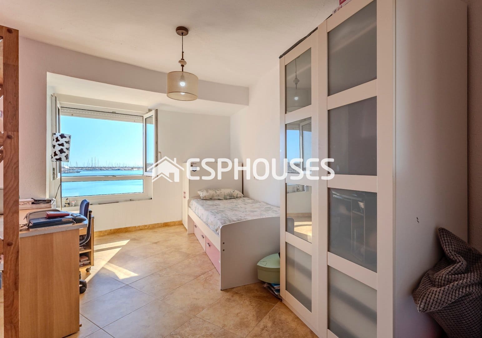 Apartamento de 3 habitaciones en Torrevieja en venta - 390.000 € (Ref: 9444320)