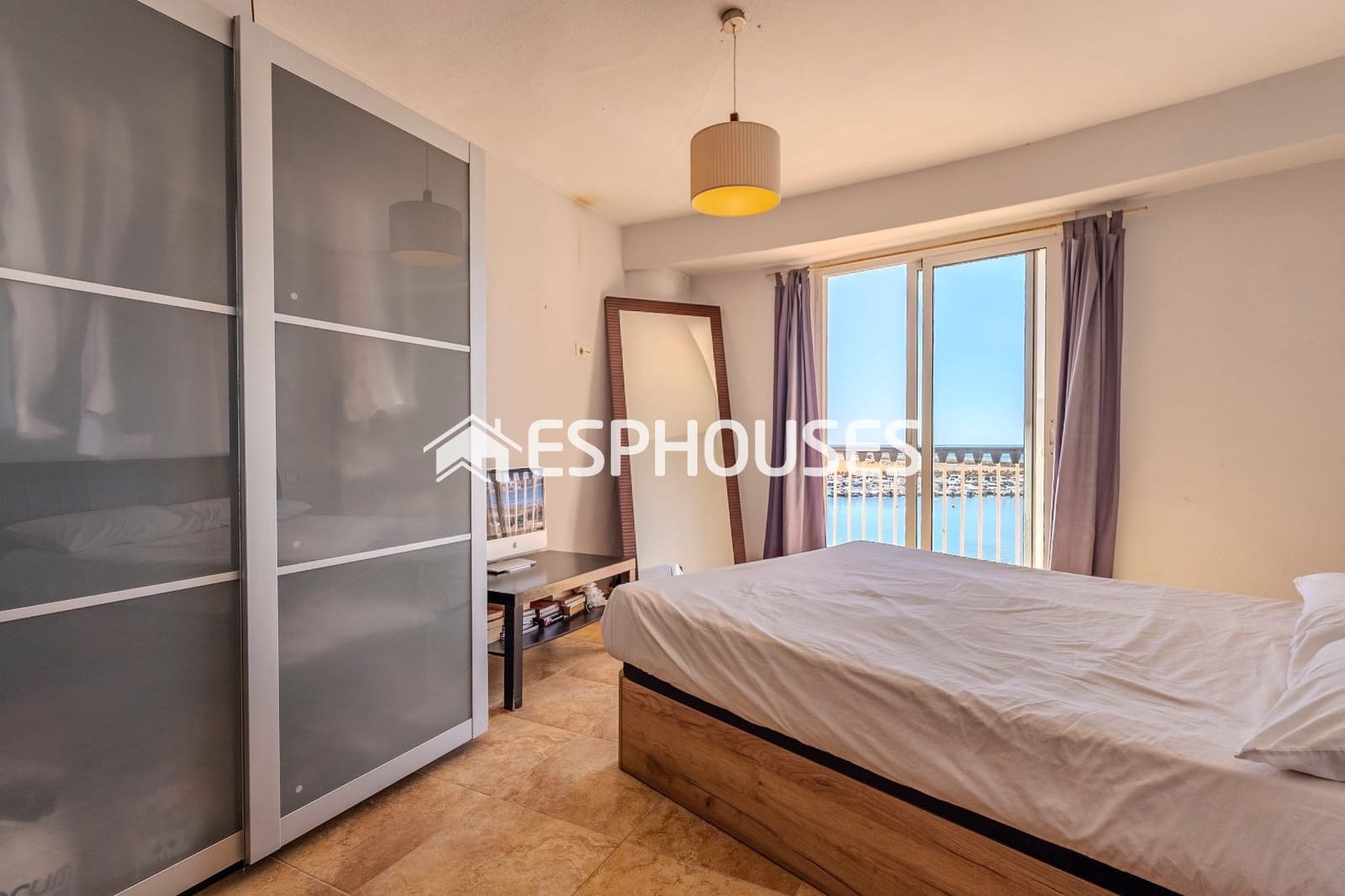 Apartamento de 3 habitaciones en Torrevieja en venta - 390.000 € (Ref: 9444320)