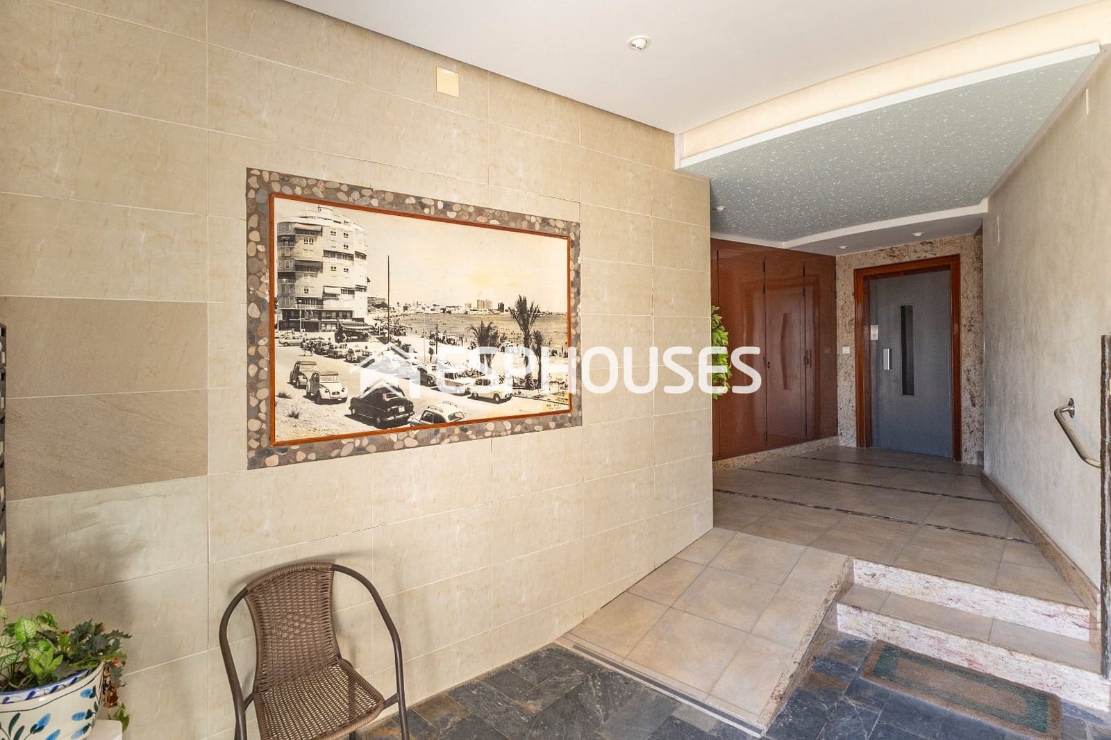 Apartamento de 3 habitaciones en Torrevieja en venta - 390.000 € (Ref: 9444320)