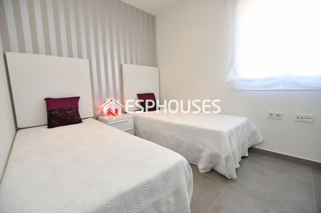 2 slaapkamer Penthouse te koop in San Miguel de Salinas met zwembad garage - € 273.800 (Ref: 9444329)