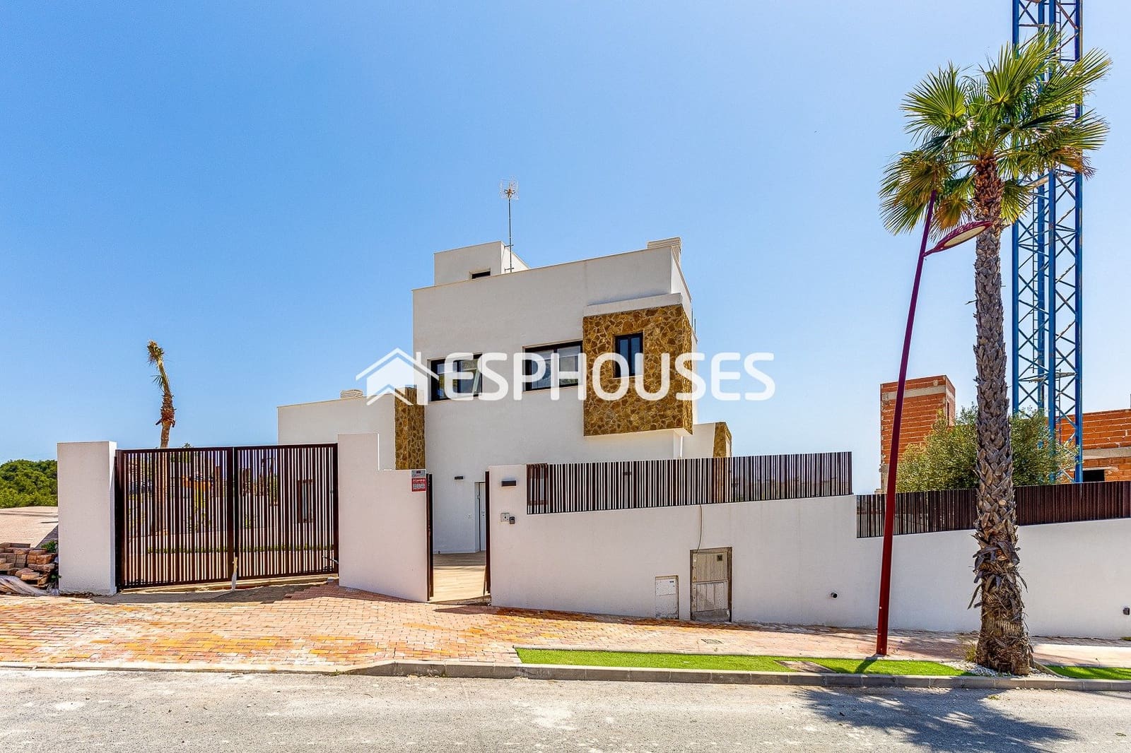 3 soveværelse Villa til salg i Finestrat med swimmingpool garage - € 540.000 (Ref: 9444344)