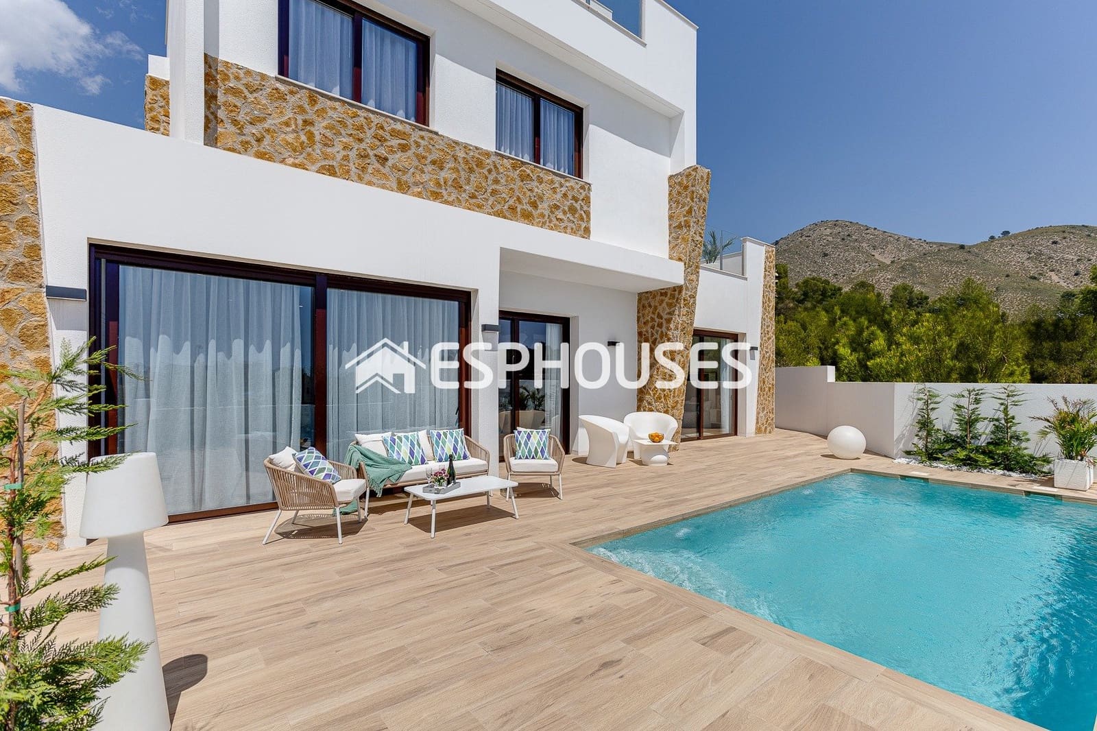 3 soveværelse Villa til salg i Finestrat med swimmingpool garage - € 540.000 (Ref: 9444344)