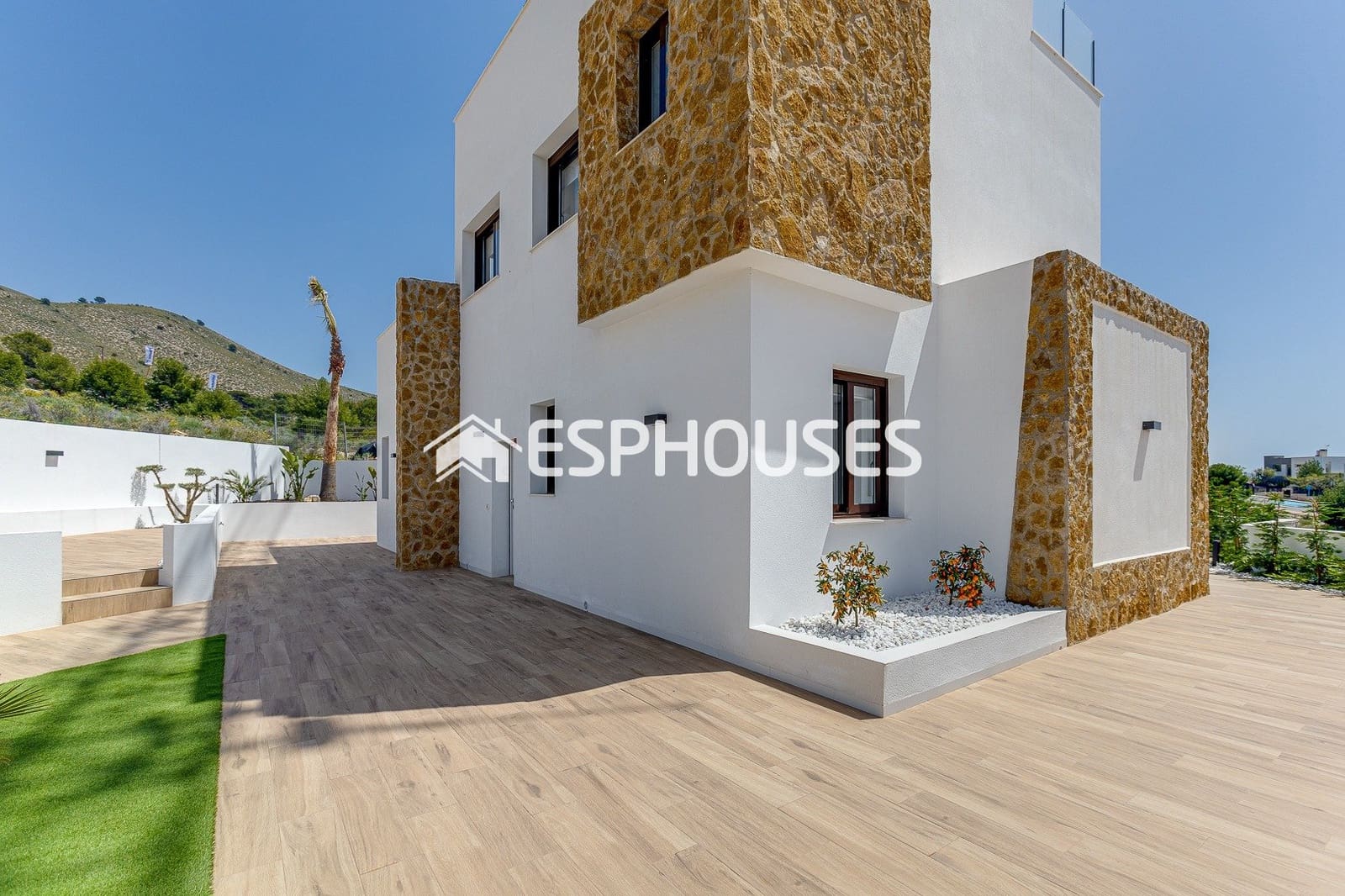 3 soveværelse Villa til salg i Finestrat med swimmingpool garage - € 540.000 (Ref: 9444344)