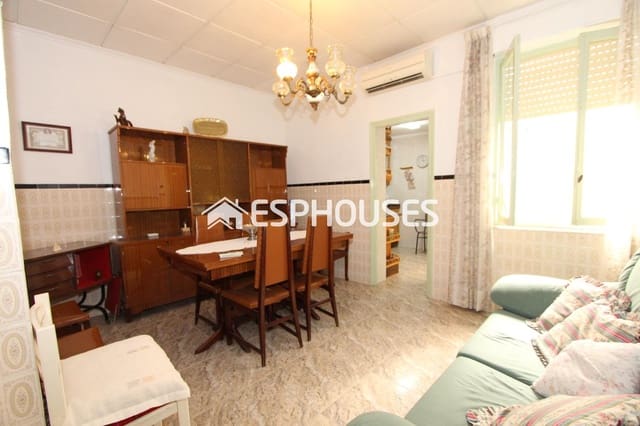 4 chambre Villa/Maison à vendre à Zona Pueblo, Guardamar del Segura - 189 990 € (Ref: 9444345)