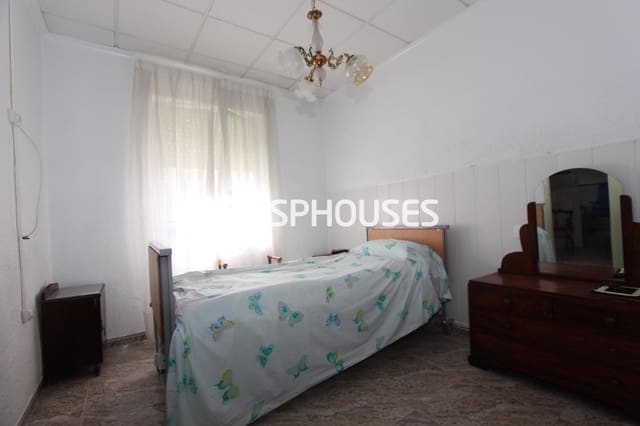 4 chambre Villa/Maison à vendre à Zona Pueblo, Guardamar del Segura - 189 990 € (Ref: 9444345)