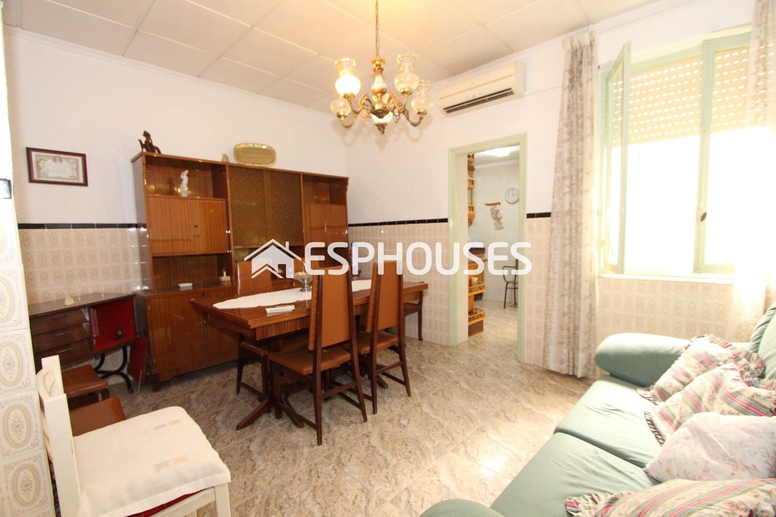 4 chambre Maison de Ville à vendre à Guardamar del Segura - 189 990 € (Ref: 9444345)