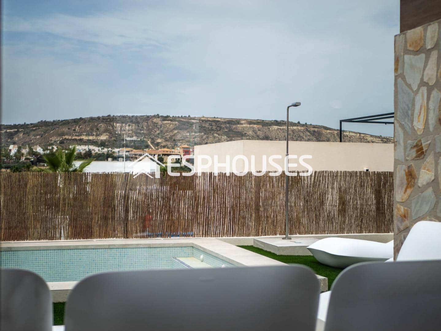 Chalet de 3 habitaciones en Algorfa en venta con piscina garaje - 478.000 € (Ref: 9444353)