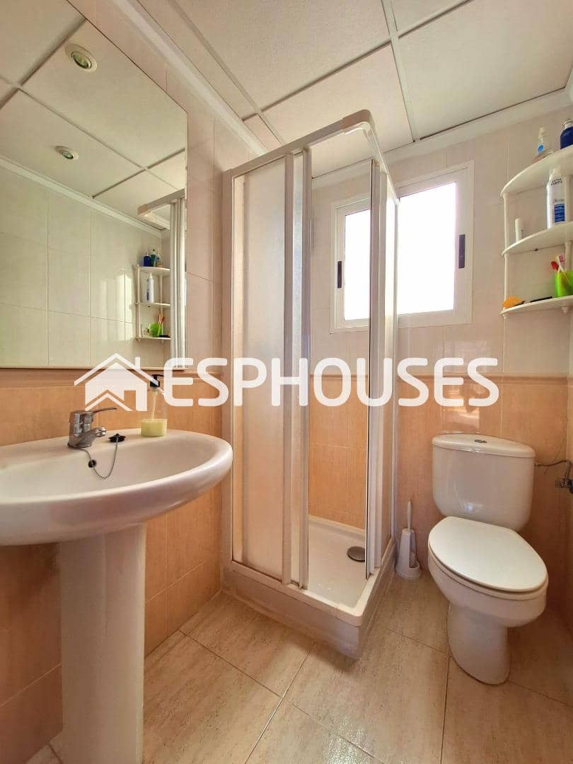 Apartamento de 2 habitaciones en Guardamar del Segura en venta con garaje - 230.000 € (Ref: 9444355)