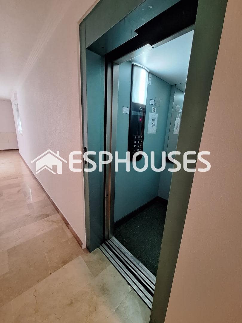 Apartamento de 2 habitaciones en Guardamar del Segura en venta con garaje - 230.000 € (Ref: 9444355)