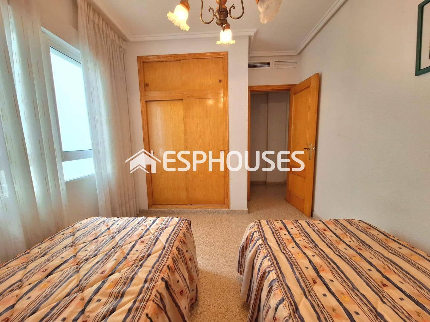 Apartamento de 2 habitaciones en Guardamar del Segura en venta con garaje - 230.000 € (Ref: 9444355)