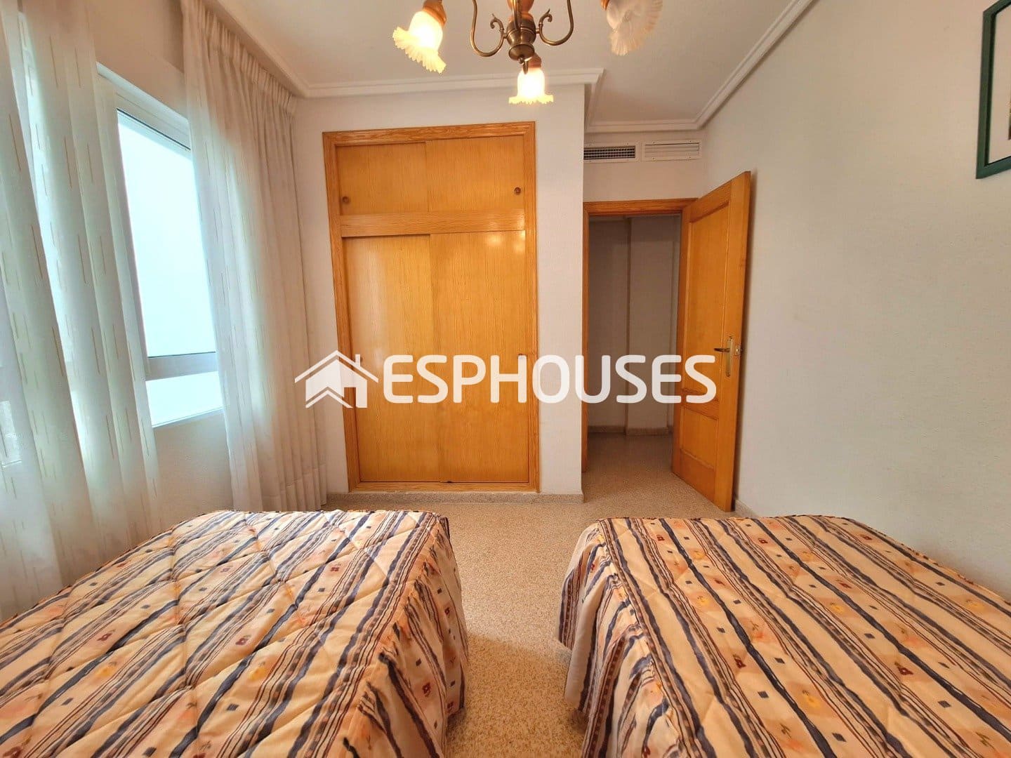 2 sovrum Lägenhet till salu i Guardamar del Segura med garage - 230 000 € (Ref: 9444355)