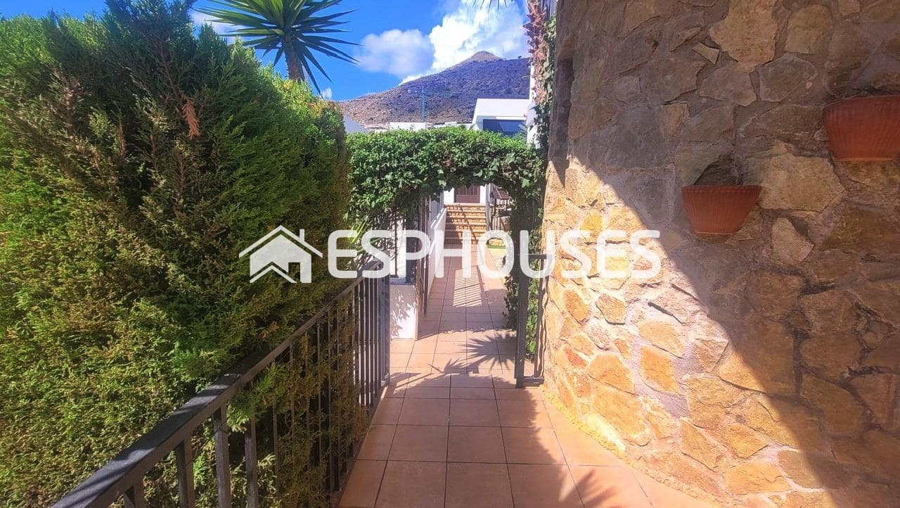 3 bedroom Villa for sale in Finestrat with pool - € 625,000 (Ref: 9444361)