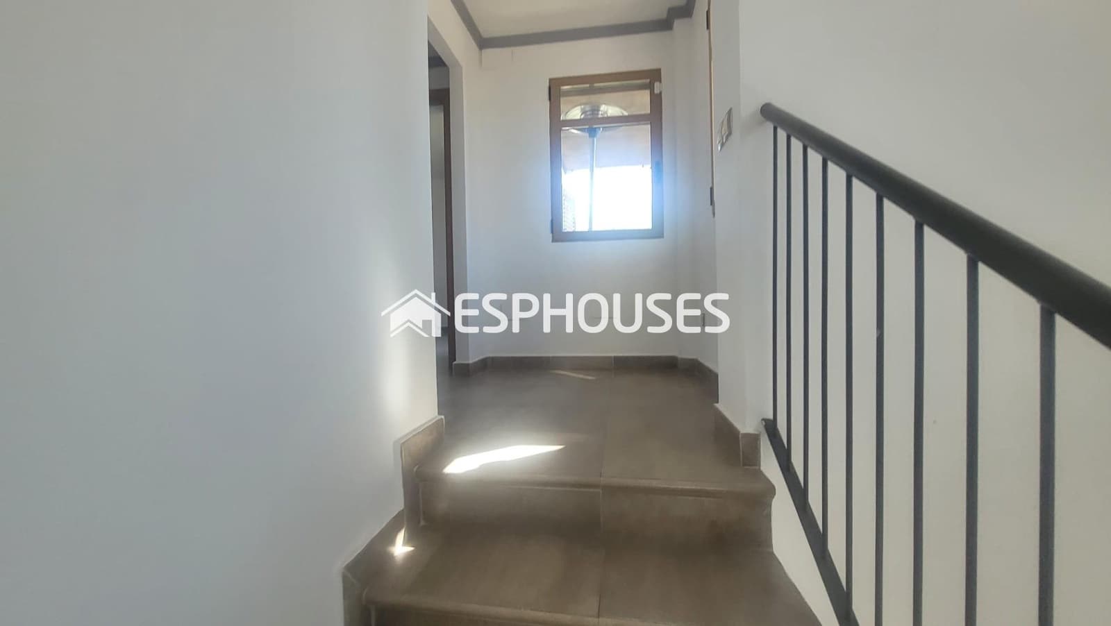 3 bedroom Villa for sale in Finestrat with pool - € 625,000 (Ref: 9444361)