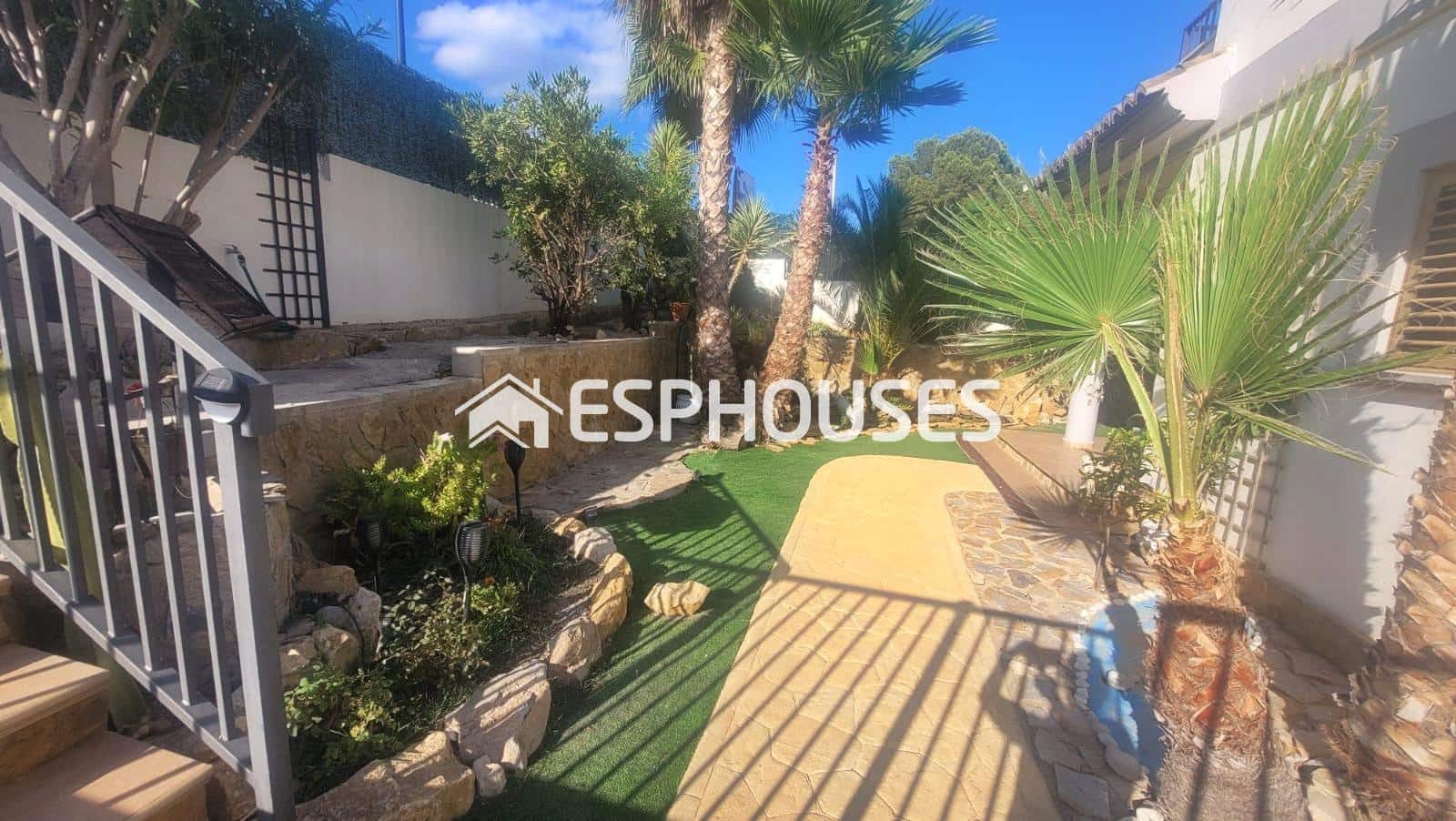 3 bedroom Villa for sale in Finestrat with pool - € 625,000 (Ref: 9444361)