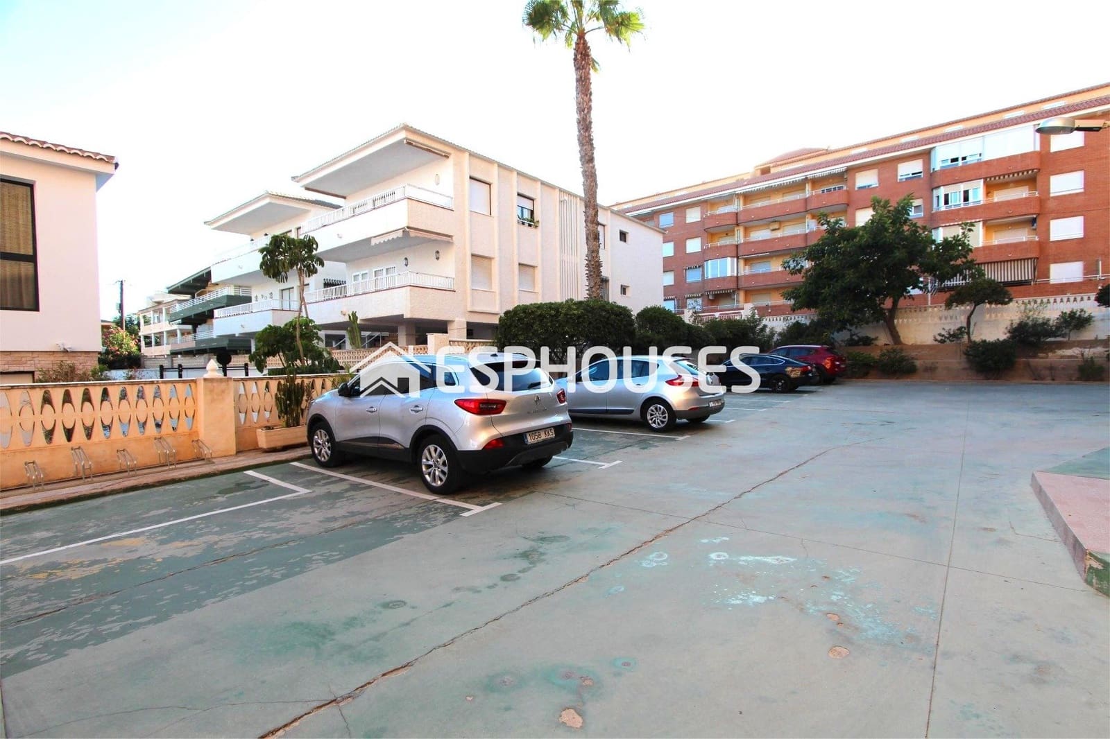 3 soveværelse Lejlighed til salg i Guardamar del Segura med garage - € 253.000 (Ref: 9444363)