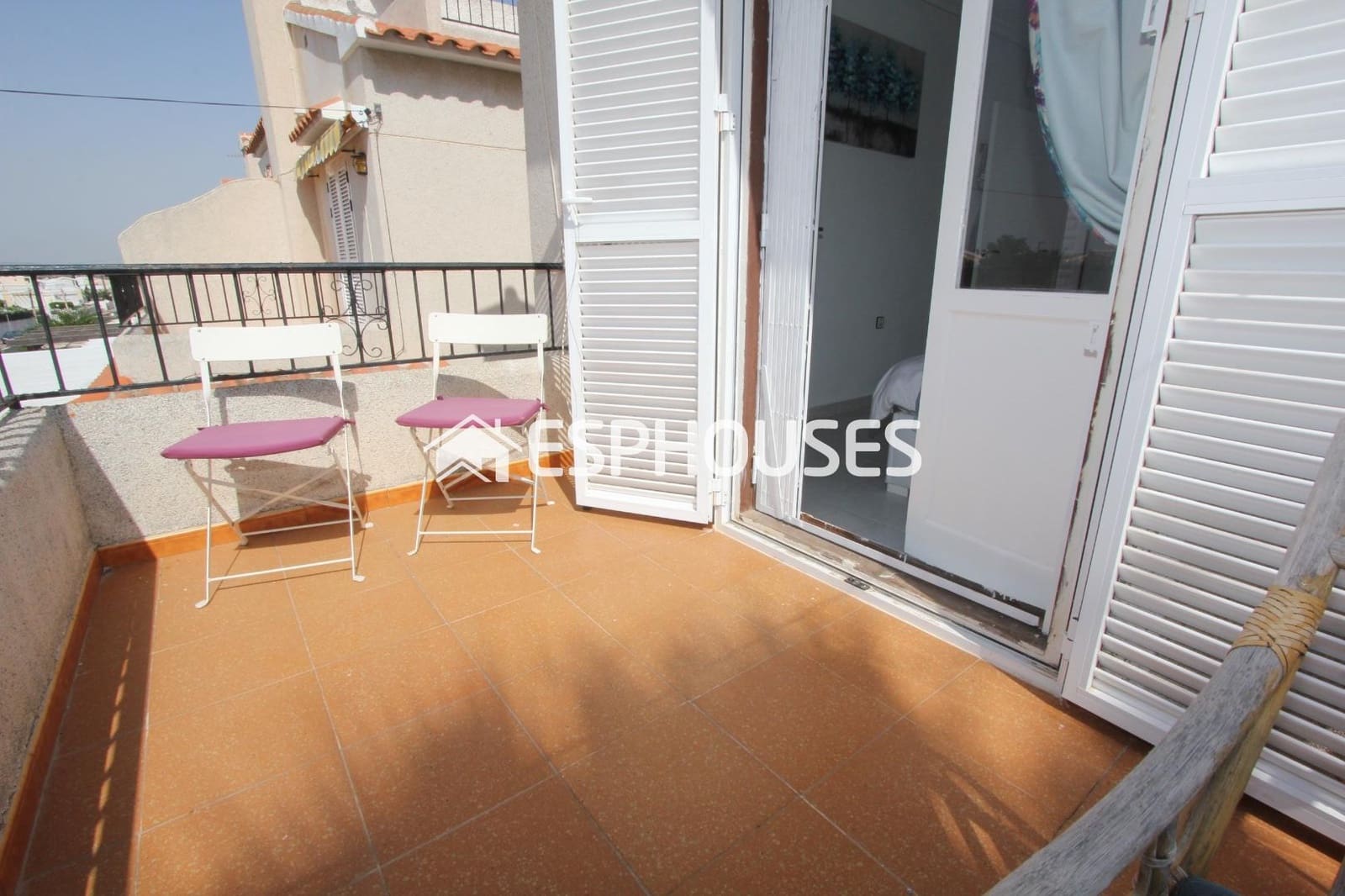 3 soverom Bungalow til salgs i Guardamar del Segura med svømmebasseng garasje - € 169 000 (Ref: 9444376)