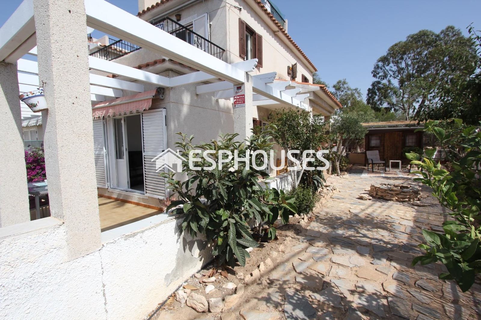 3 soverom Bungalow til salgs i Guardamar del Segura med svømmebasseng garasje - € 169 000 (Ref: 9444376)