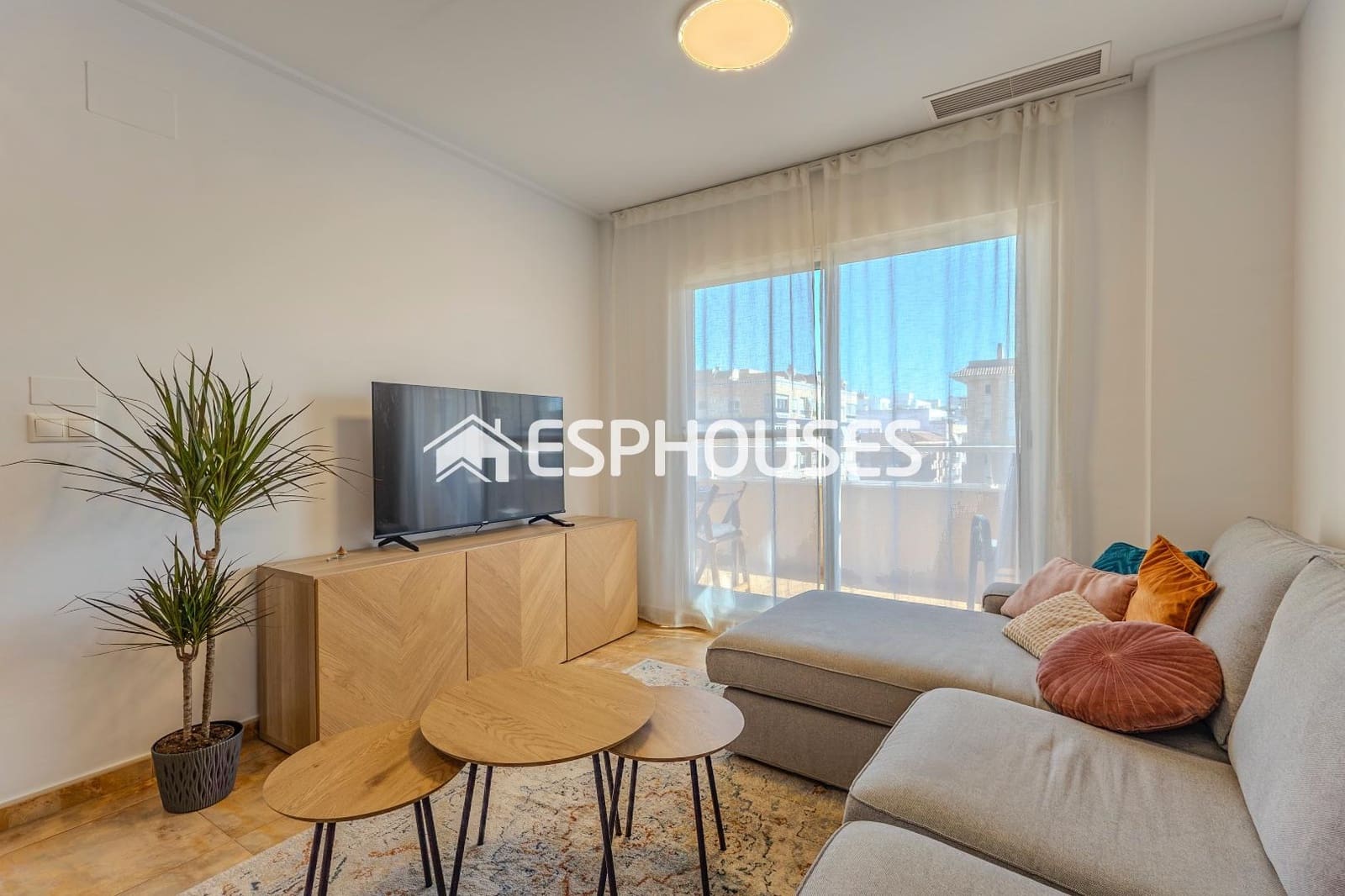 2 soveværelse Lejlighed til salg i Guardamar del Segura med swimmingpool garage - € 189.000 (Ref: 9444384)