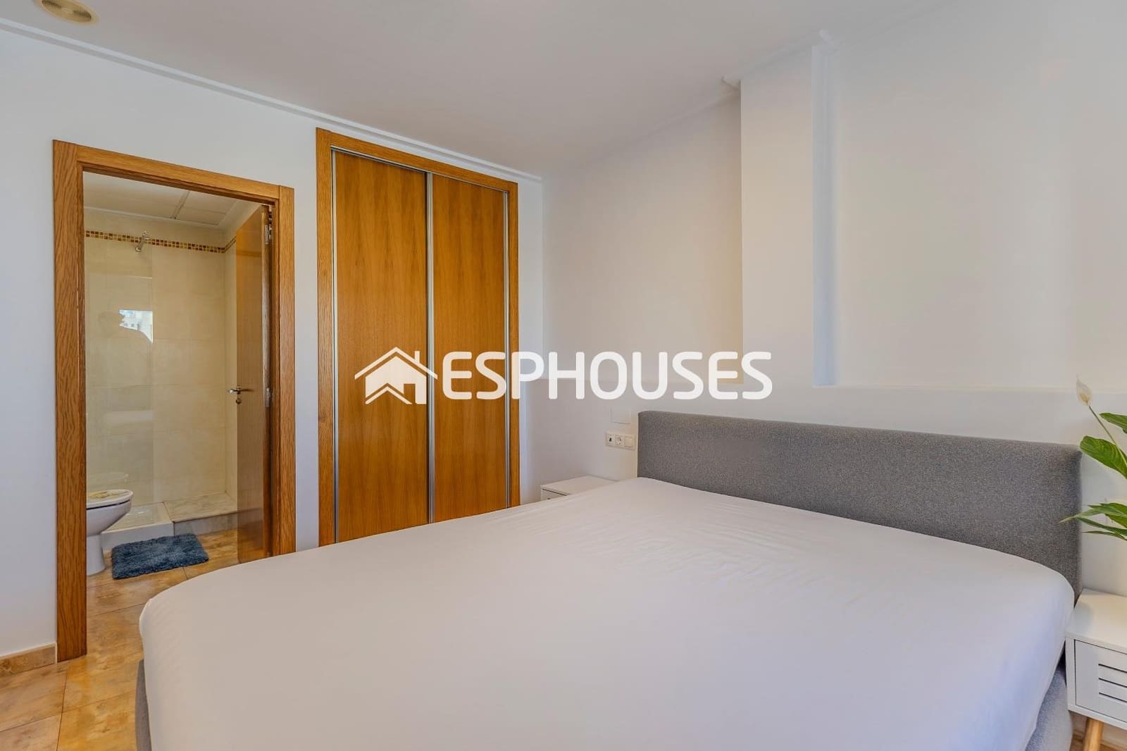 2 soveværelse Lejlighed til salg i Guardamar del Segura med swimmingpool garage - € 189.000 (Ref: 9444384)