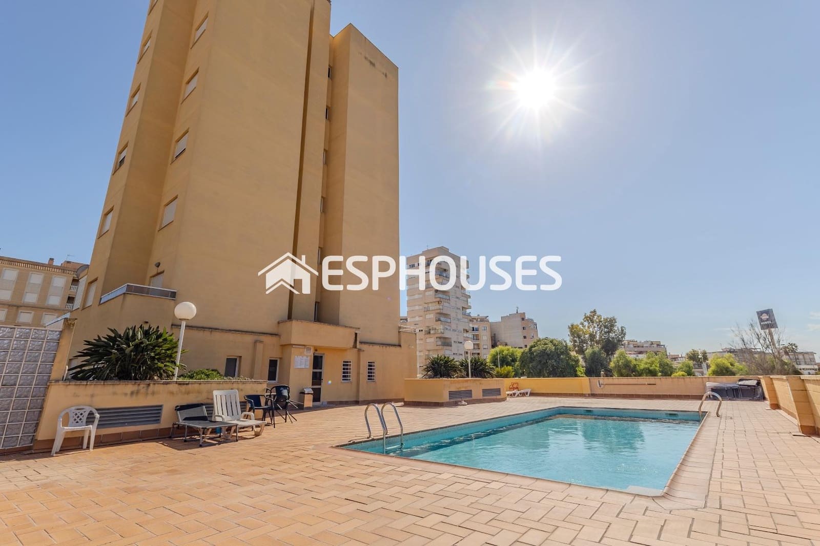 2 soveværelse Lejlighed til salg i Guardamar del Segura med swimmingpool garage - € 189.000 (Ref: 9444384)