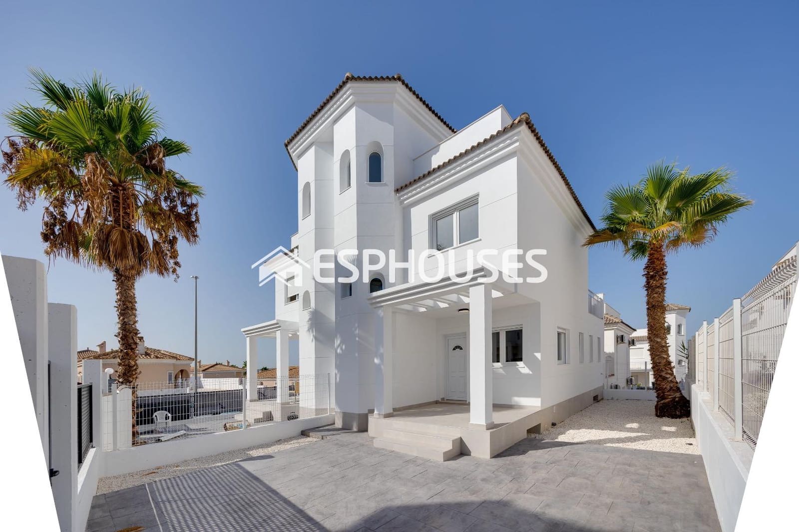 3 Zimmer Villa zu verkaufen in San Fulgencio mit Pool Garage - 275.000 € (Ref: 9444387)