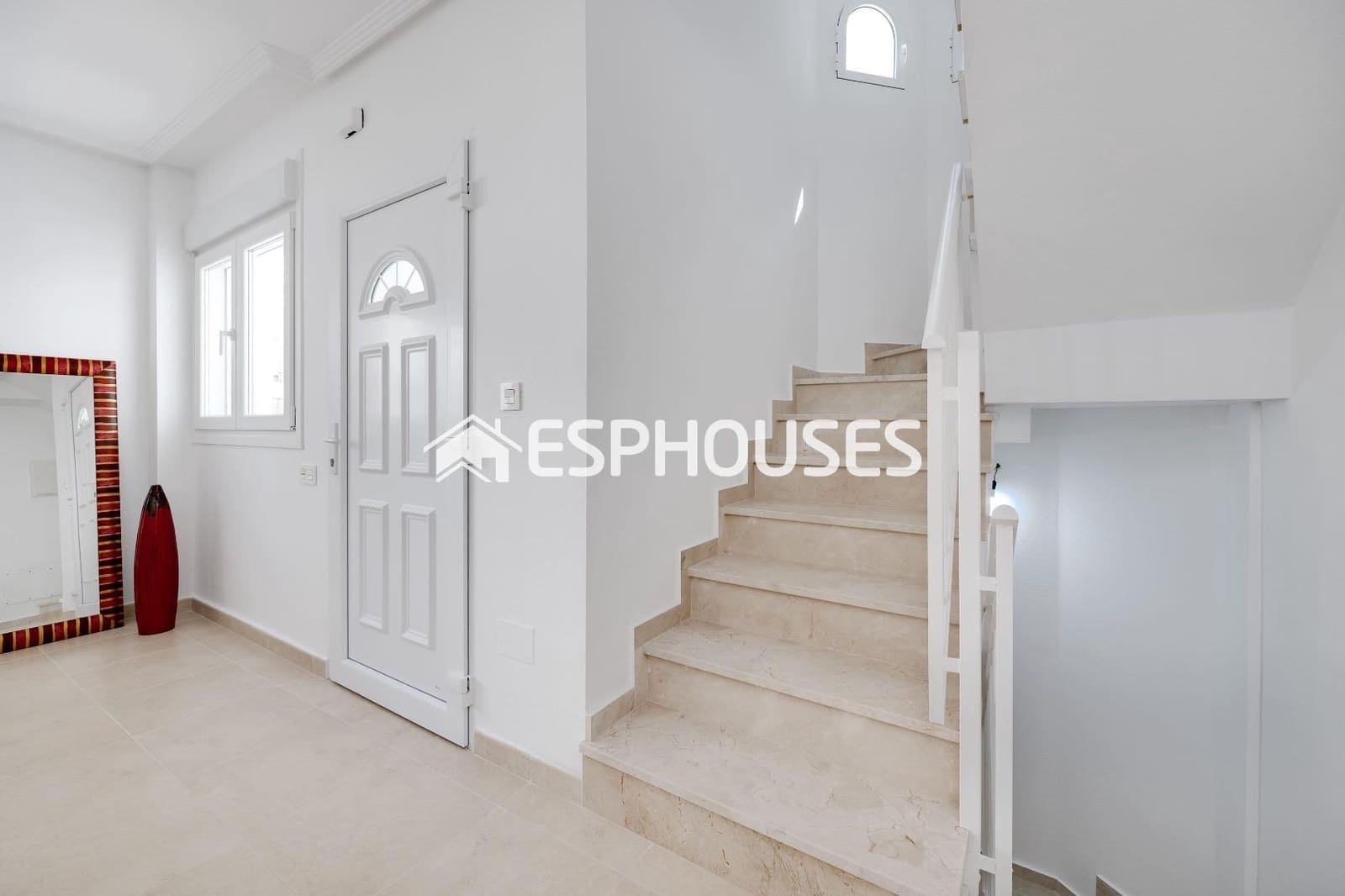 2 slaapkamer Bungalow te koop in San Fulgencio met zwembad garage - € 280.000 (Ref: 9444389)