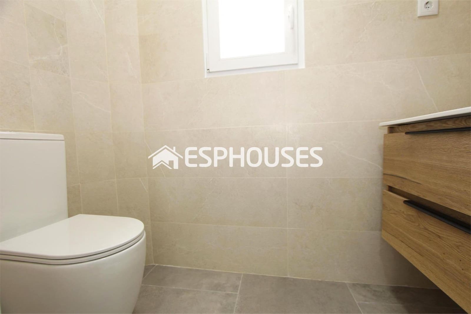 Chalet de 3 habitaciones en Rojales en venta con piscina garaje - 515.000 € (Ref: 9444396)