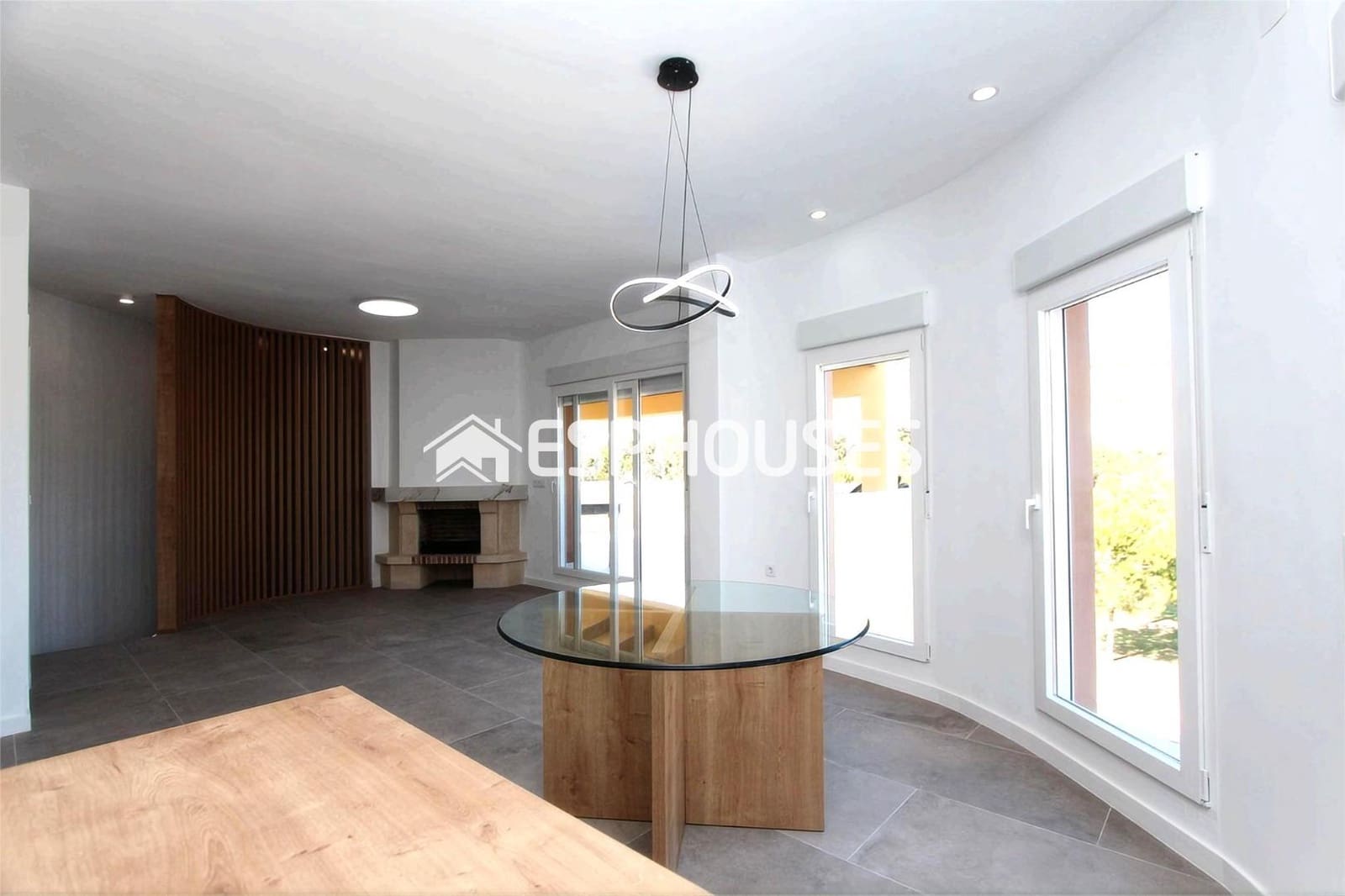 Chalet de 3 habitaciones en Rojales en venta con piscina garaje - 515.000 € (Ref: 9444396)