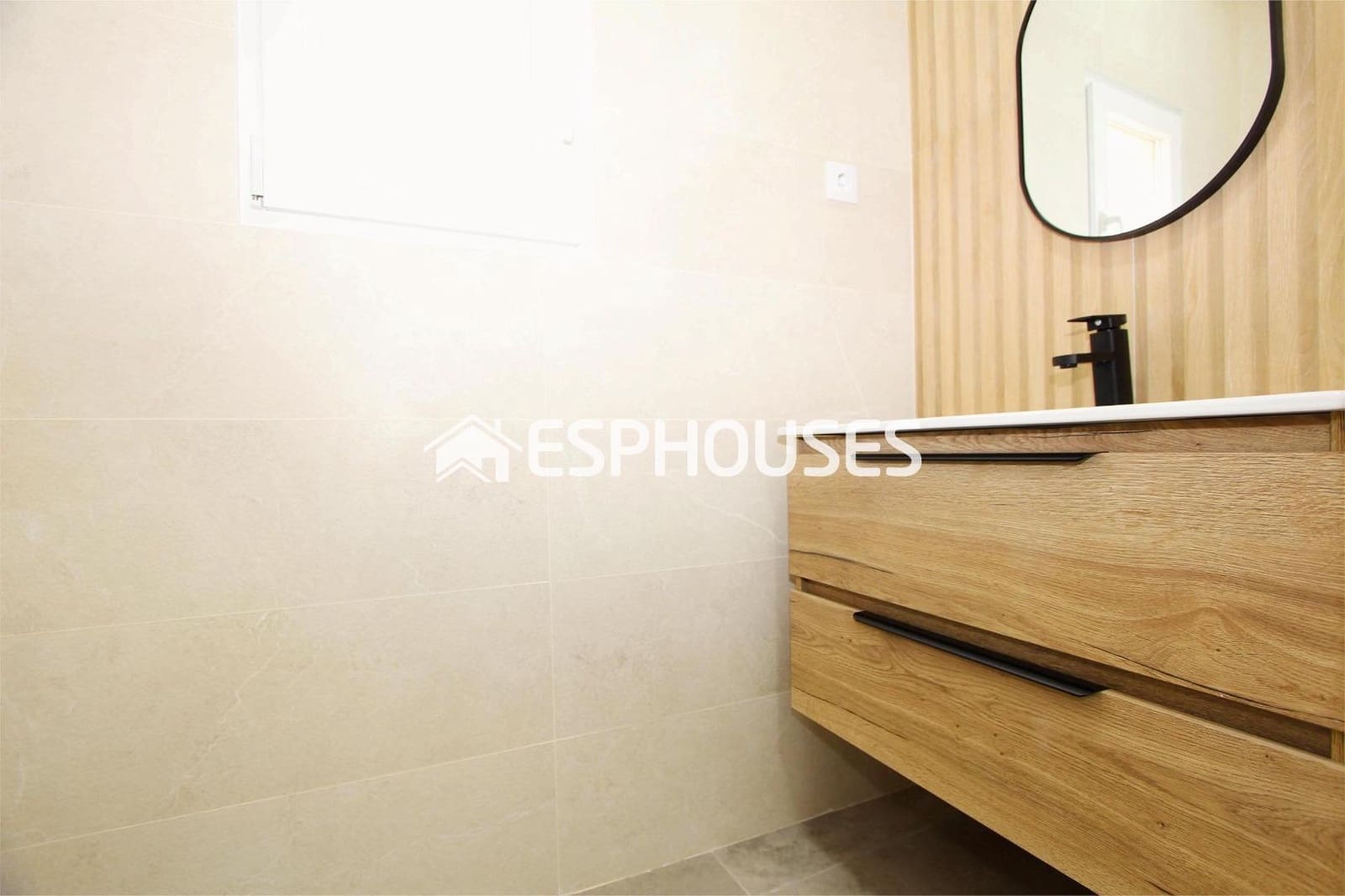 Chalet de 3 habitaciones en Rojales en venta con piscina garaje - 515.000 € (Ref: 9444396)