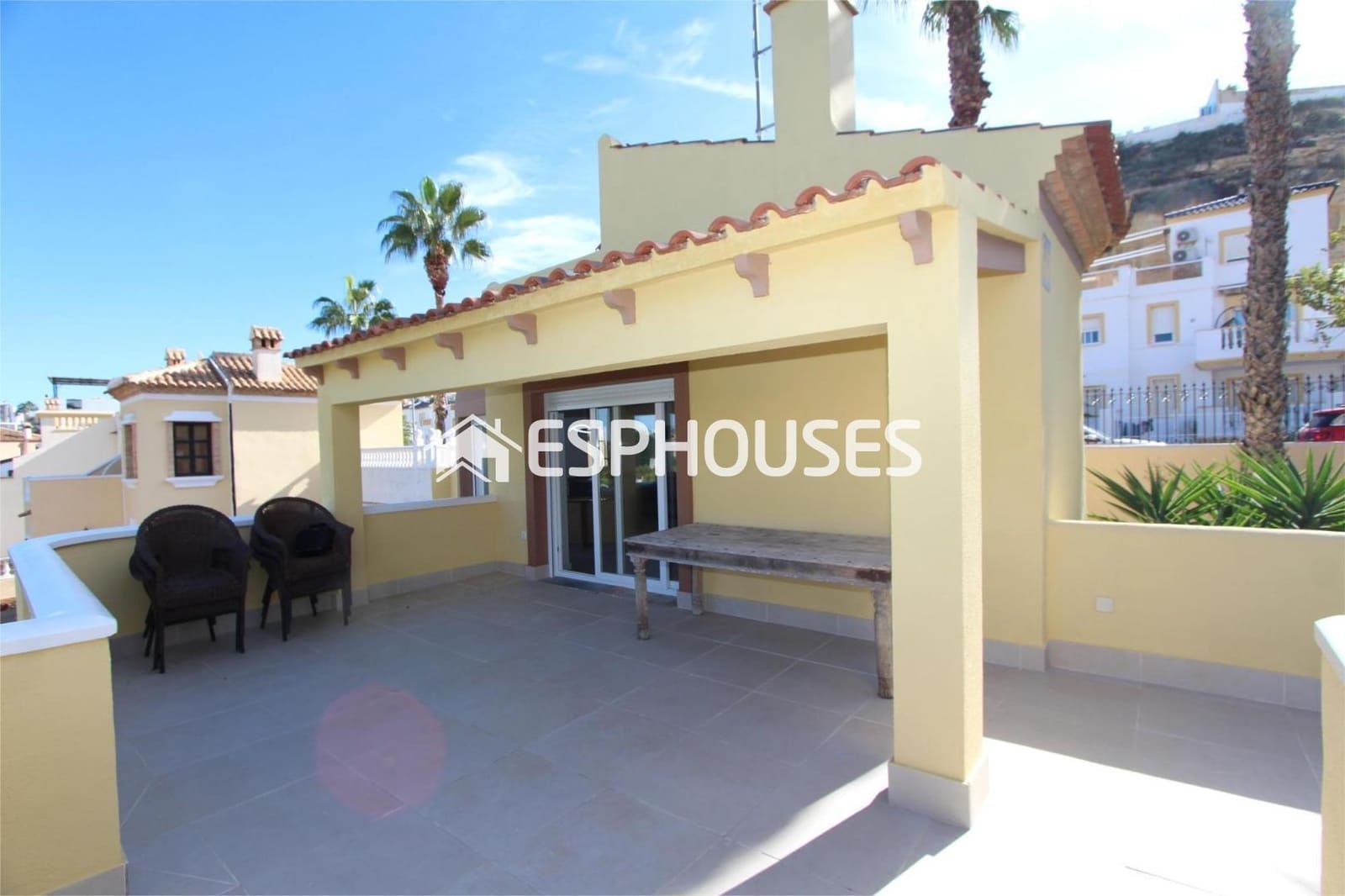 Chalet de 3 habitaciones en Rojales en venta con piscina garaje - 515.000 € (Ref: 9444396)