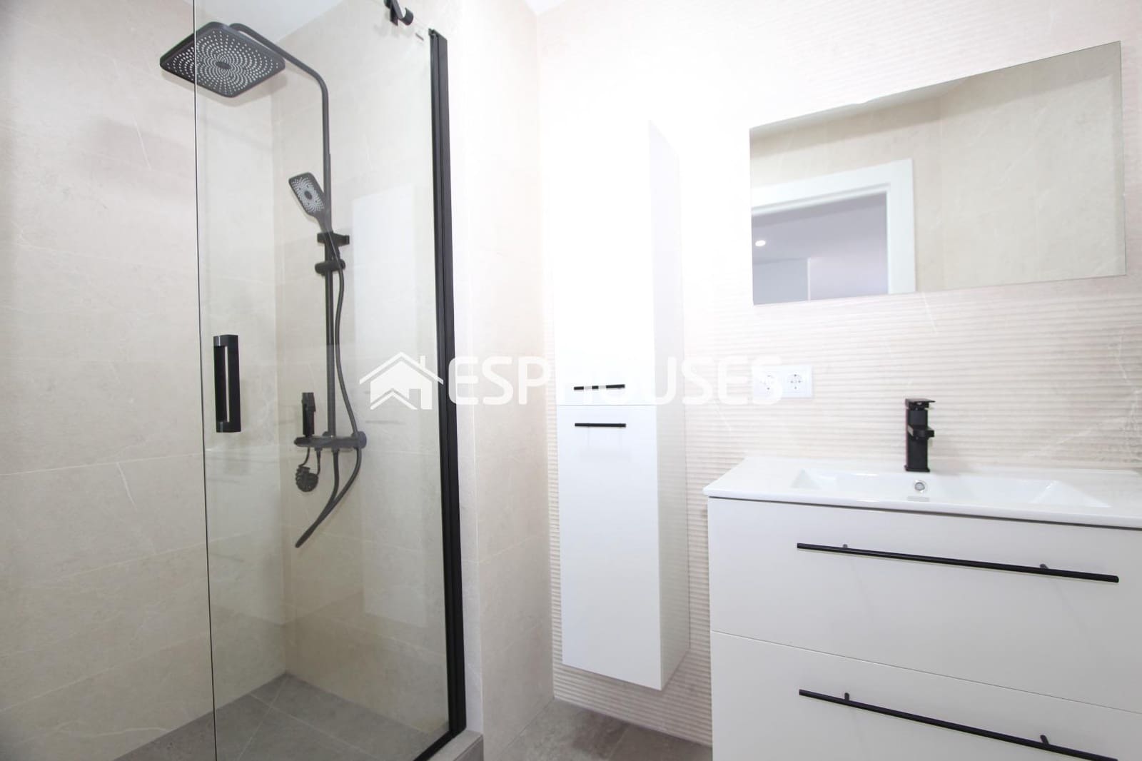 Chalet de 3 habitaciones en Rojales en venta con piscina garaje - 515.000 € (Ref: 9444396)