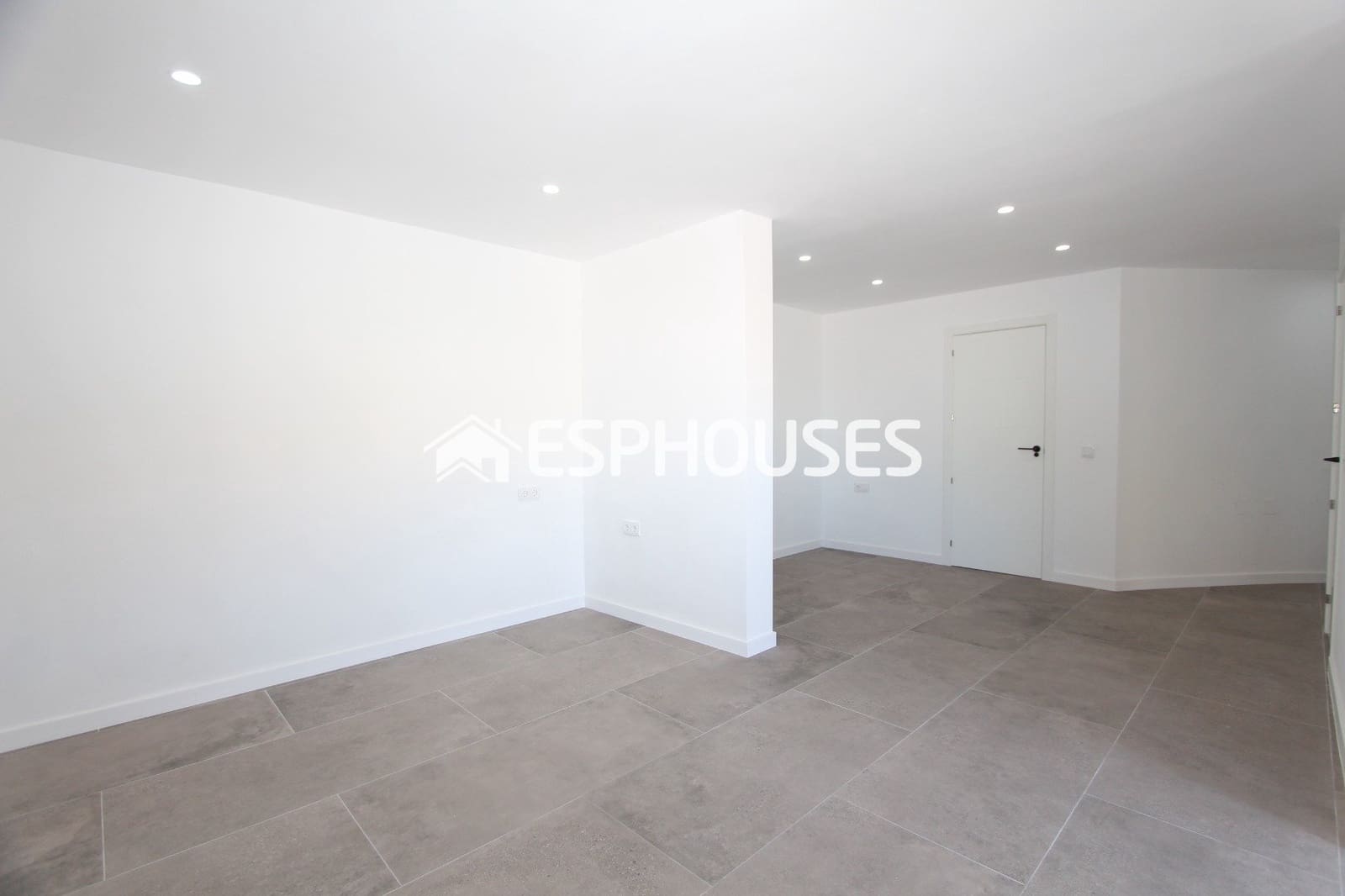 3 bedroom Villa for sale in Rojales with pool - € 515,000 (Ref: 9444396)