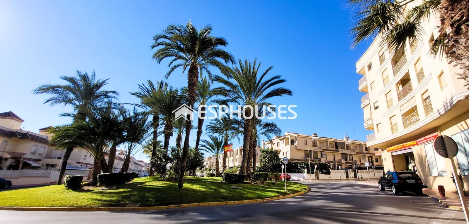 Local Commercial à vendre à Guardamar del Segura - 950 000 € (Ref: 9444397)