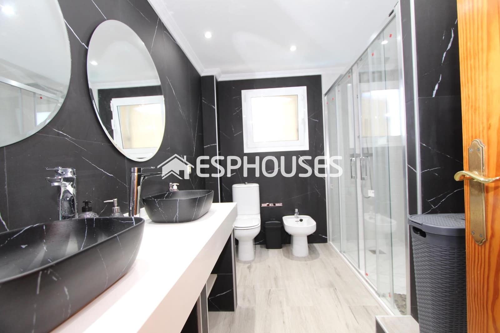 8 quarto Moradia para venda em Alicante cidade com piscina garagem - 890 000 € (Ref: 9444414)