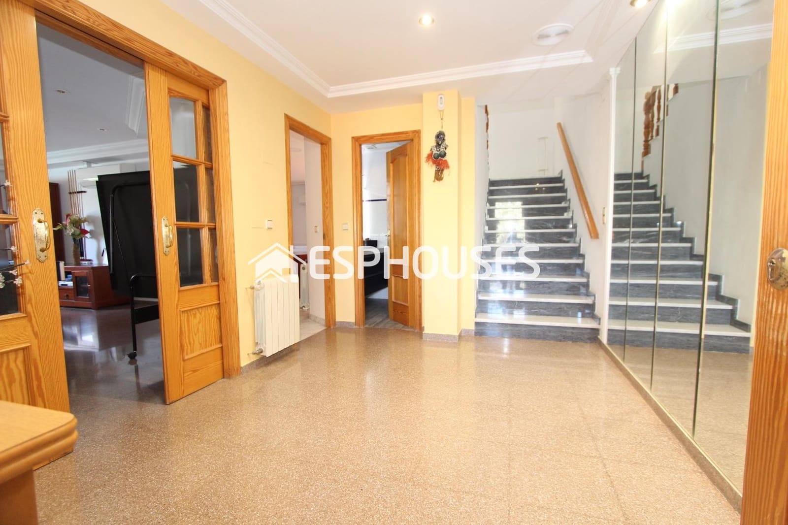 8 quarto Moradia para venda em Alicante cidade com piscina garagem - 890 000 € (Ref: 9444414)