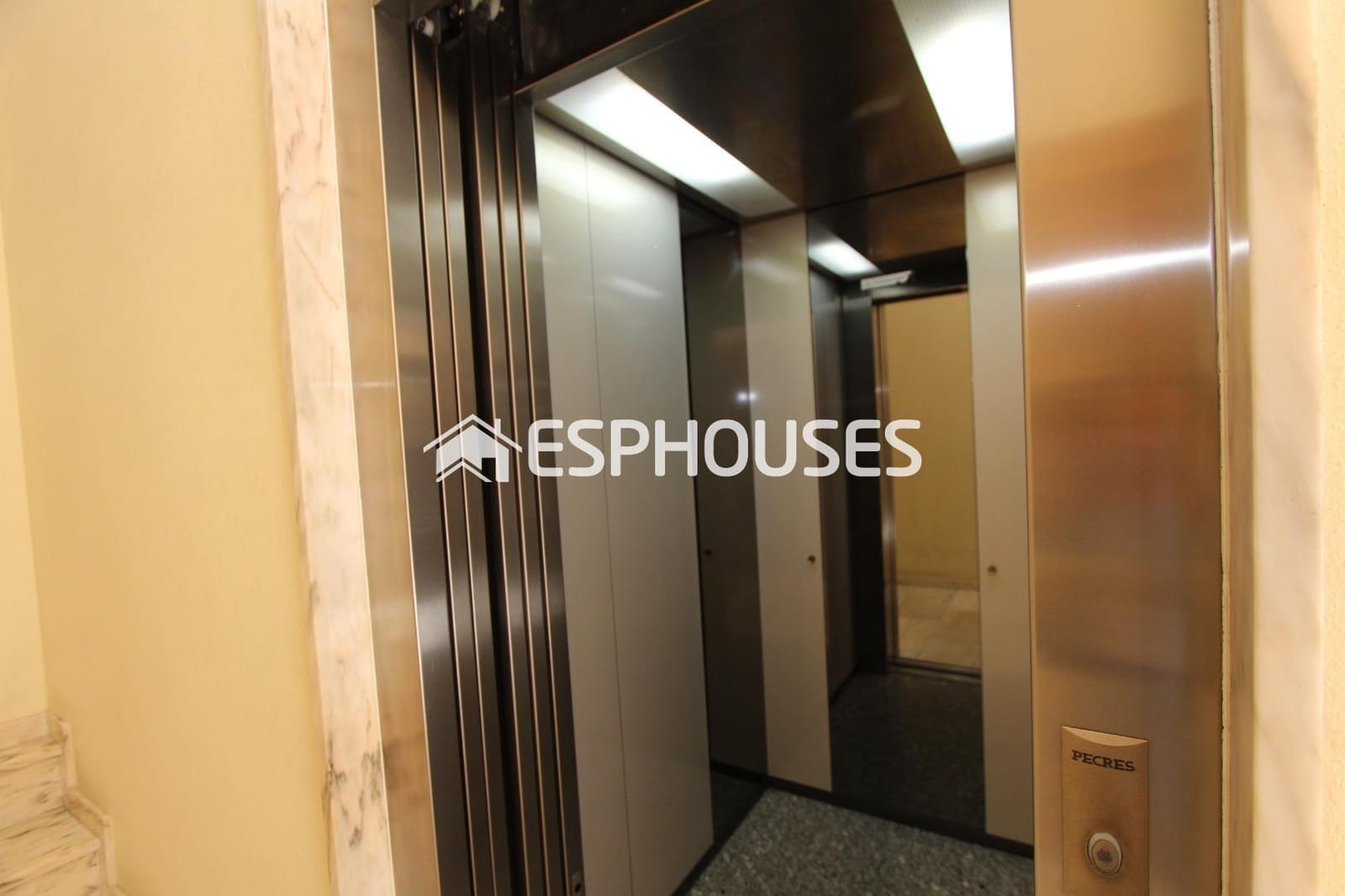 Apartamento de 3 habitaciones en Guardamar del Segura en venta - 199.000 € (Ref: 9444429)