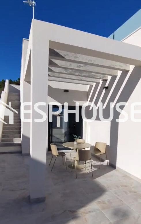 3 bedroom Villa for sale in Pinar de Campoverde with pool garage - € 422,500 (Ref: 9444431)