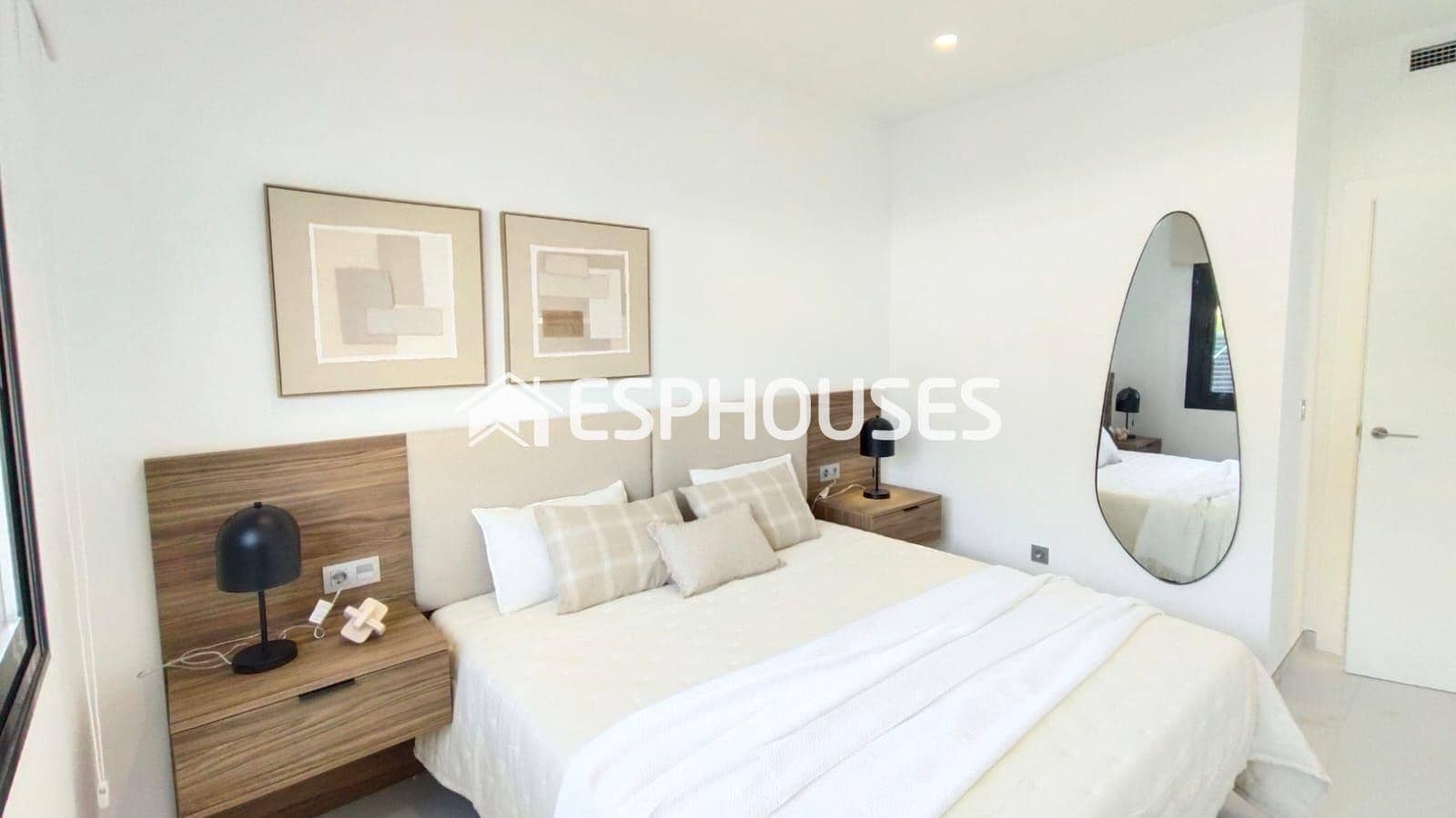 3 bedroom Villa for sale in Pinar de Campoverde with pool garage - € 422,500 (Ref: 9444431)