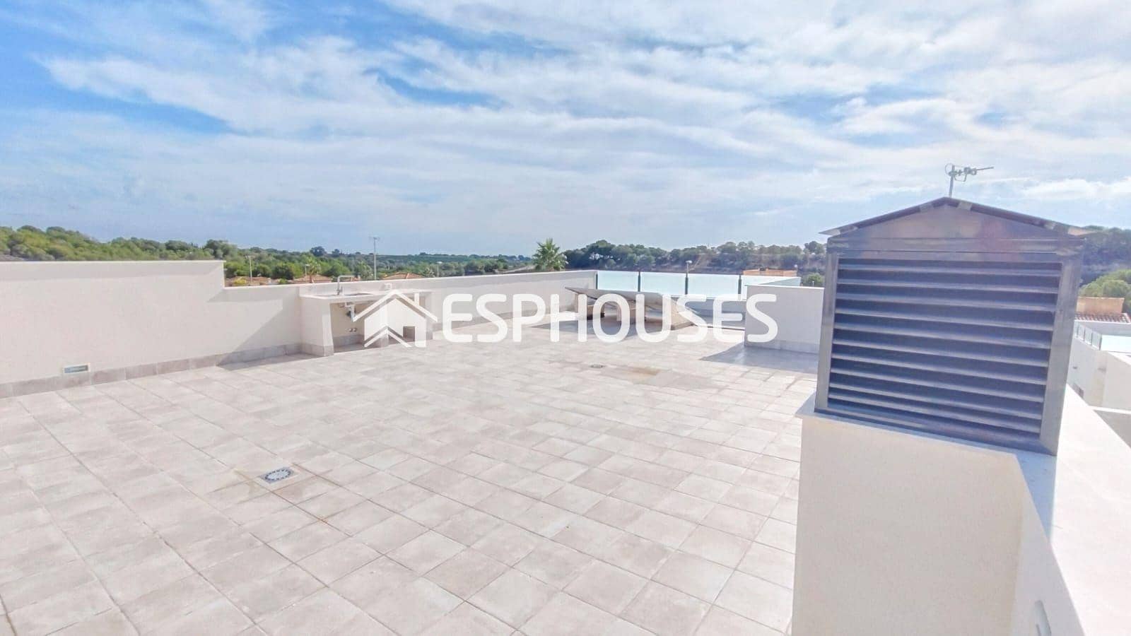 3 bedroom Villa for sale in Pinar de Campoverde with pool garage - € 422,500 (Ref: 9444431)