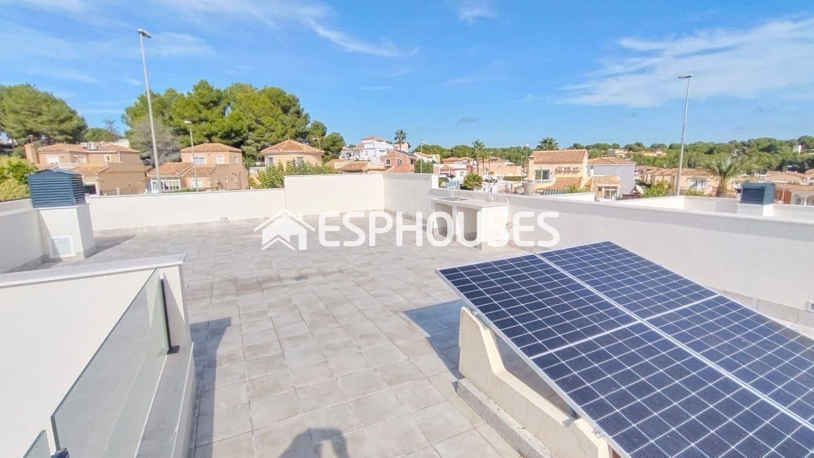 3 bedroom Villa for sale in Pinar de Campoverde with pool garage - € 422,500 (Ref: 9444431)