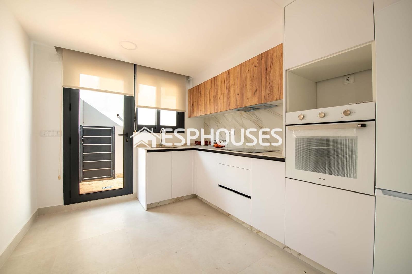 3 sovrum Bungalow till salu i Cox med pool garage - 255 000 € (Ref: 9444432)