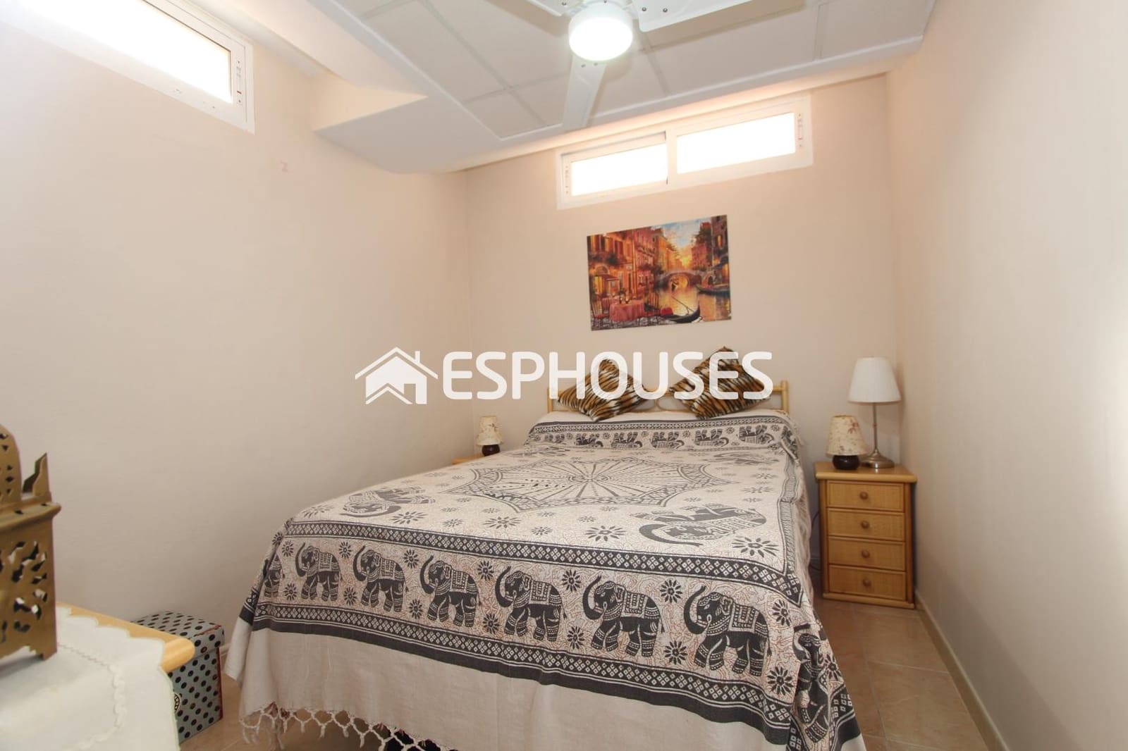 4 bedroom Apartment for sale in Guardamar del Segura with pool garage - € 198,000 (Ref: 9444444)