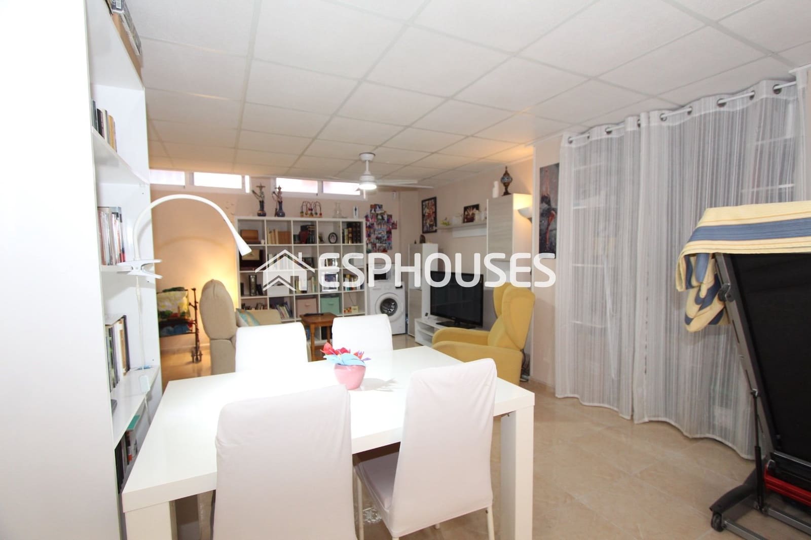 4 soveværelse Lejlighed til salg i Guardamar del Segura med swimmingpool - € 198.000 (Ref: 9444444)