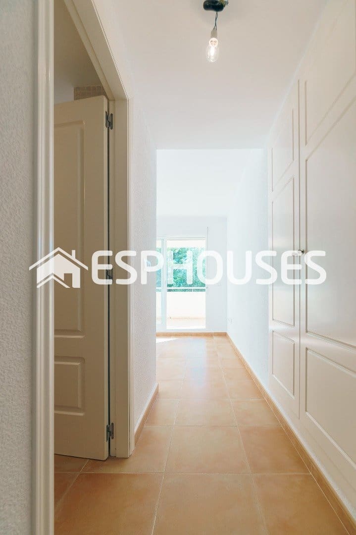 Apartamento de 3 habitaciones en Altea en venta con piscina garaje - 355.000 € (Ref: 9444446)