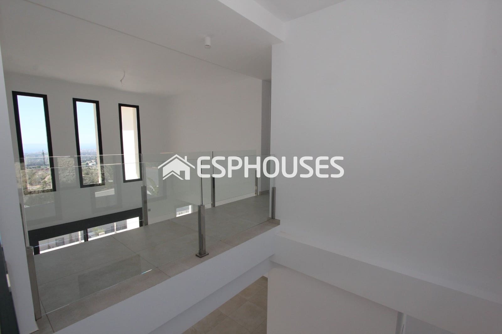 Chalet de 8 habitaciones en Finestrat en venta con piscina garaje - 2.600.000 € (Ref: 9444985)