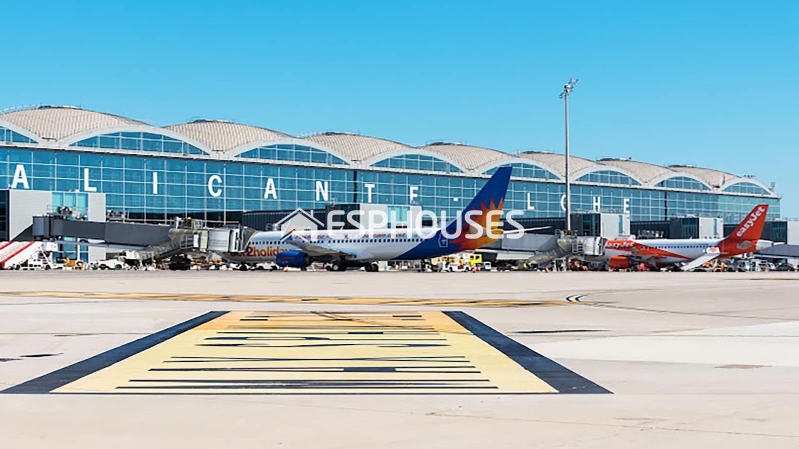 3 quarto Bungalow para venda em Cox com piscina garagem - 235 000 € (Ref: 9444986)