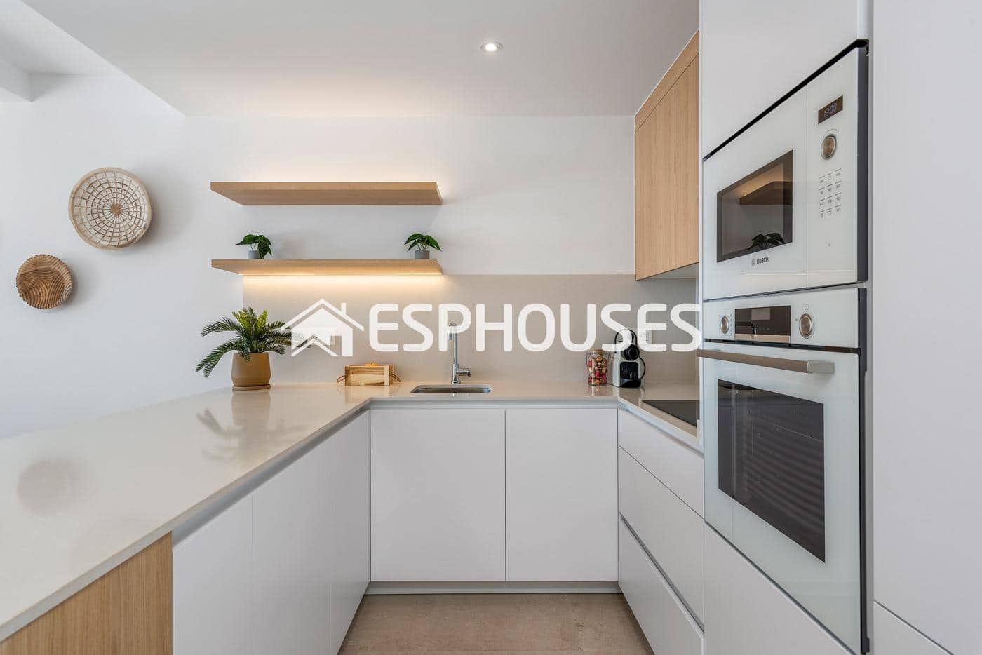 3 soverom Villa til salgs i Los Alcazares med svømmebasseng garasje - € 399 900 (Ref: 9444996)