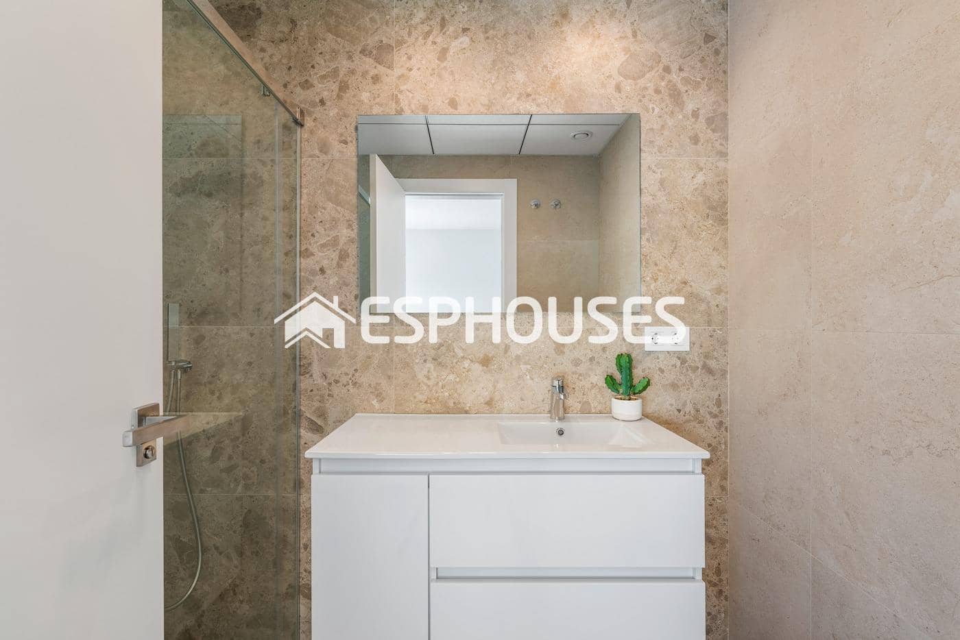 3 soverom Villa til salgs i Los Alcazares med svømmebasseng garasje - € 399 900 (Ref: 9444996)