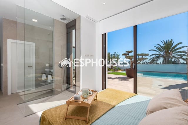 3 makuuhuone Huvila myytävänä paikassa Las Lomas de Rame - Bahía Bella, Los Alcázares mukana uima-altaan 
autotalli - 569 000 € (Ref: 9444997)