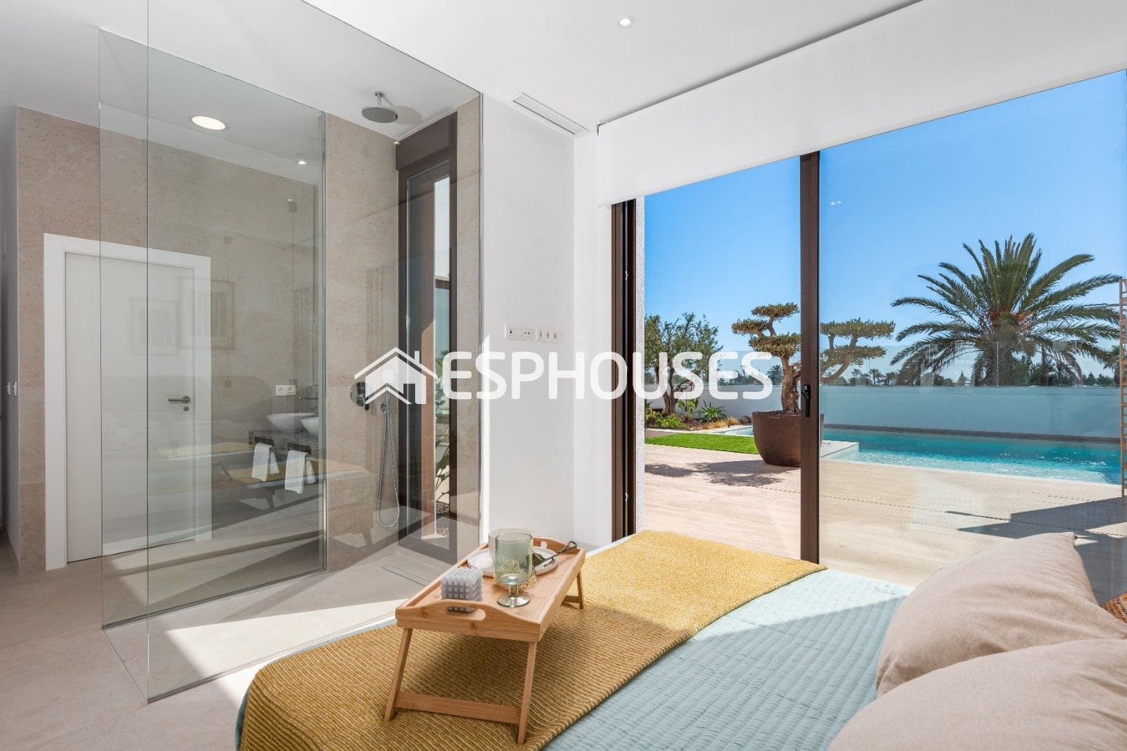 3 Zimmer Villa zu verkaufen in Los Alcazares mit Pool - 569.000 € (Ref: 9444997)